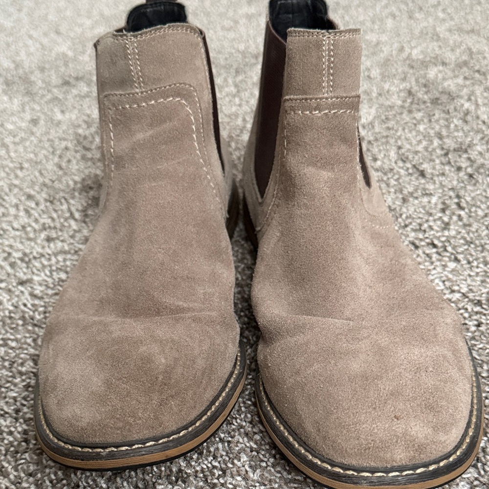 Men's Taupe Suede Chelsea Boots